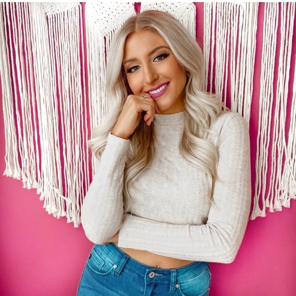 Hi! I’m Michelle 💖 I’m so happy you’re here! 😊 - Picture 4 of 4